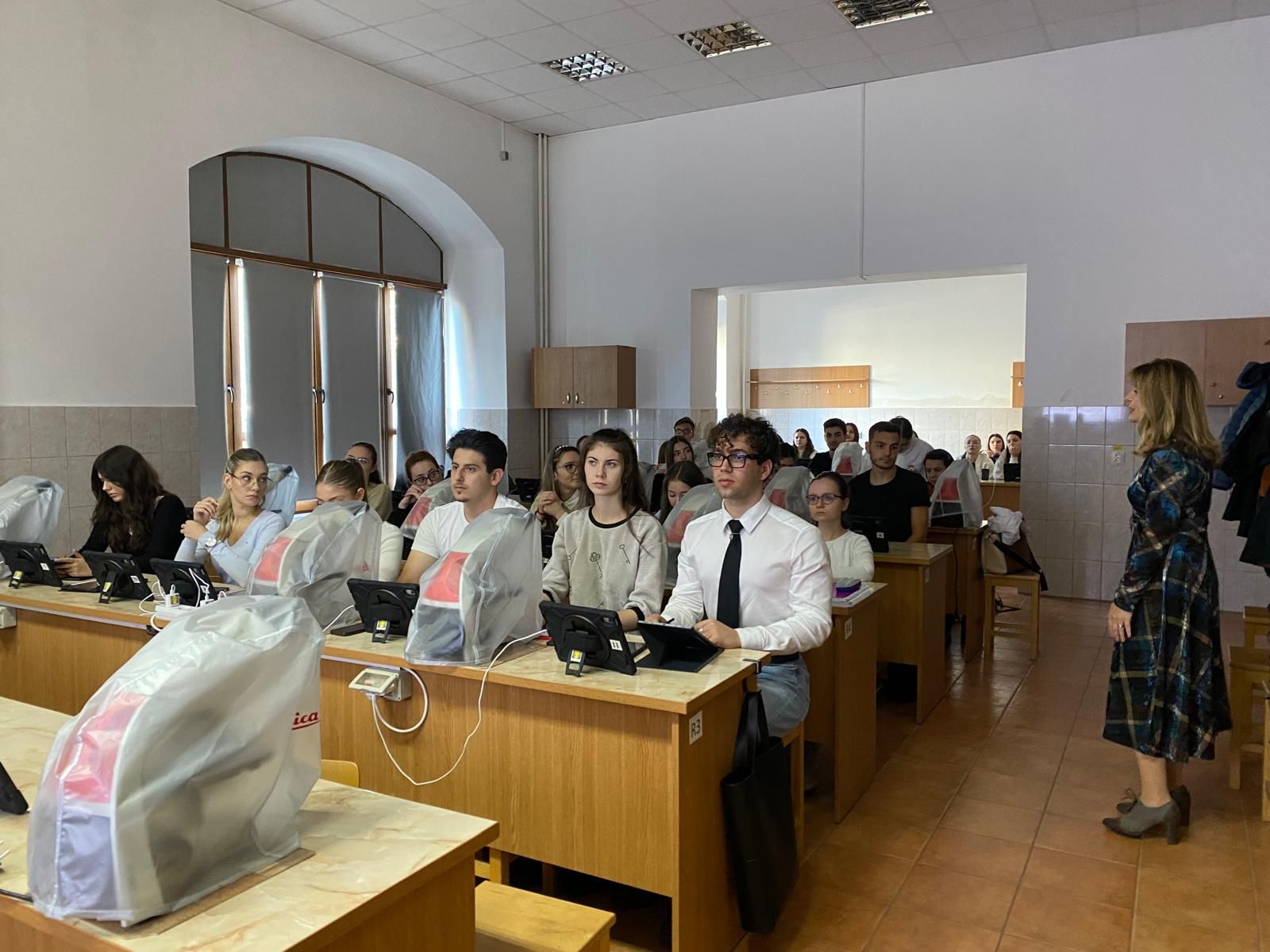 ROMANIA: 3 Pilot course sessions were held between 17-18.10.2024 by the Grigore T. Popa University of Medicine and Pharmacy Iași with 136 students in navigating through the collection of histology and histopathology virtual slides.